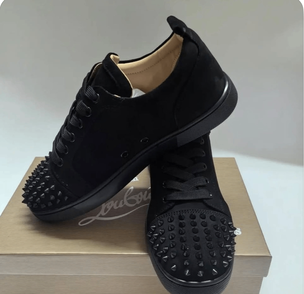 Sneakers noirs à clous tendance