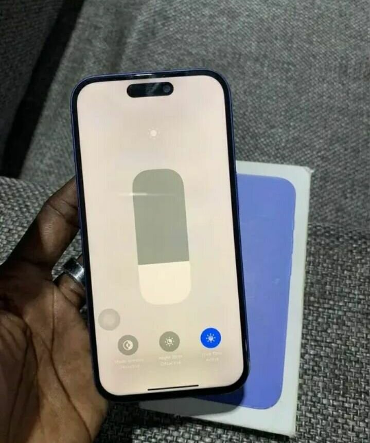 iPhone 14 bleu 128Go