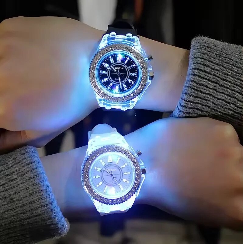 Nouvelle montre moderne au cadran lumineux