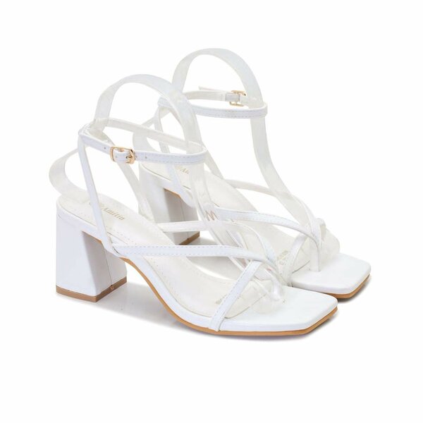 Sandales à talons carrés élégantes