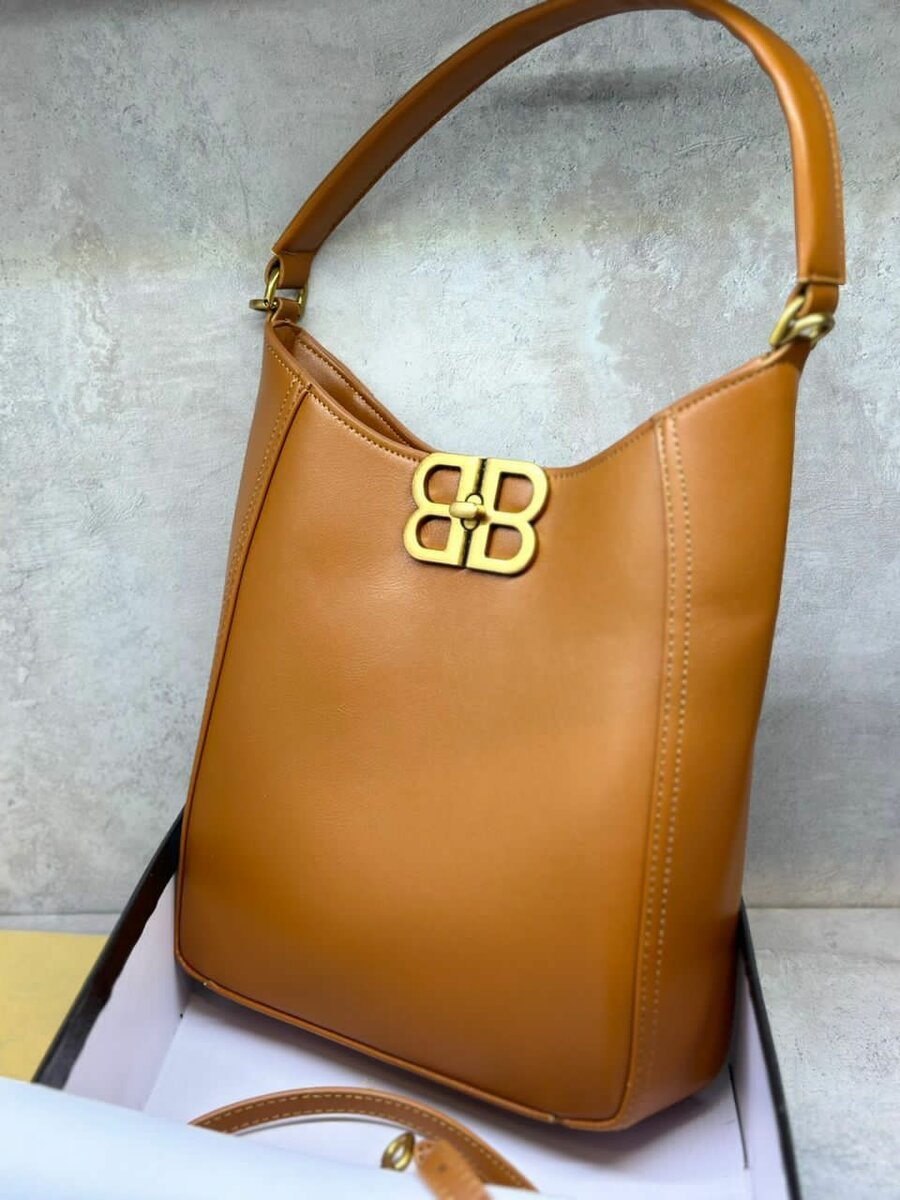 Balenciaga/ бесплатная доставка