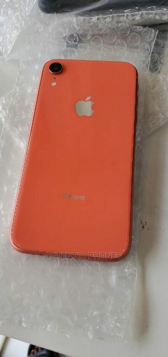 iPhone XR