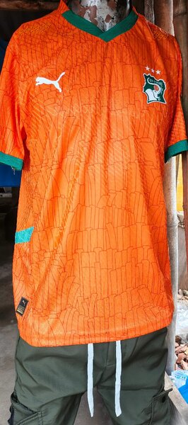 Maillot de football orange