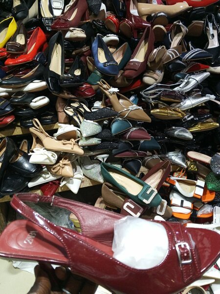 Sandales à talons rouges pour femme