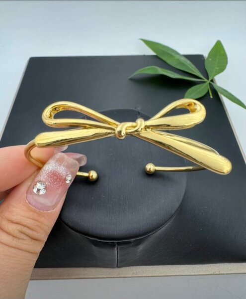 Bracelet en or moderne élégant