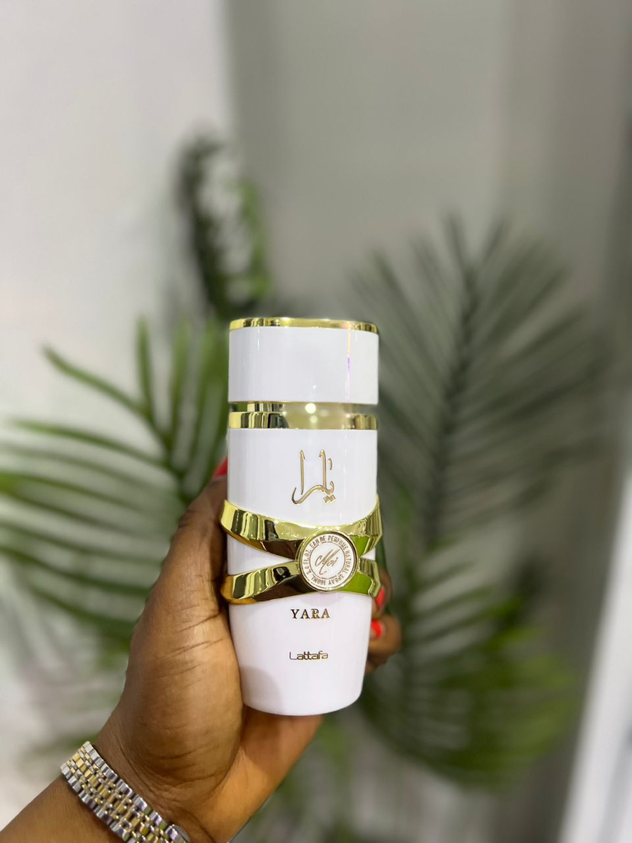 Yara Moi (white) by Lattafa