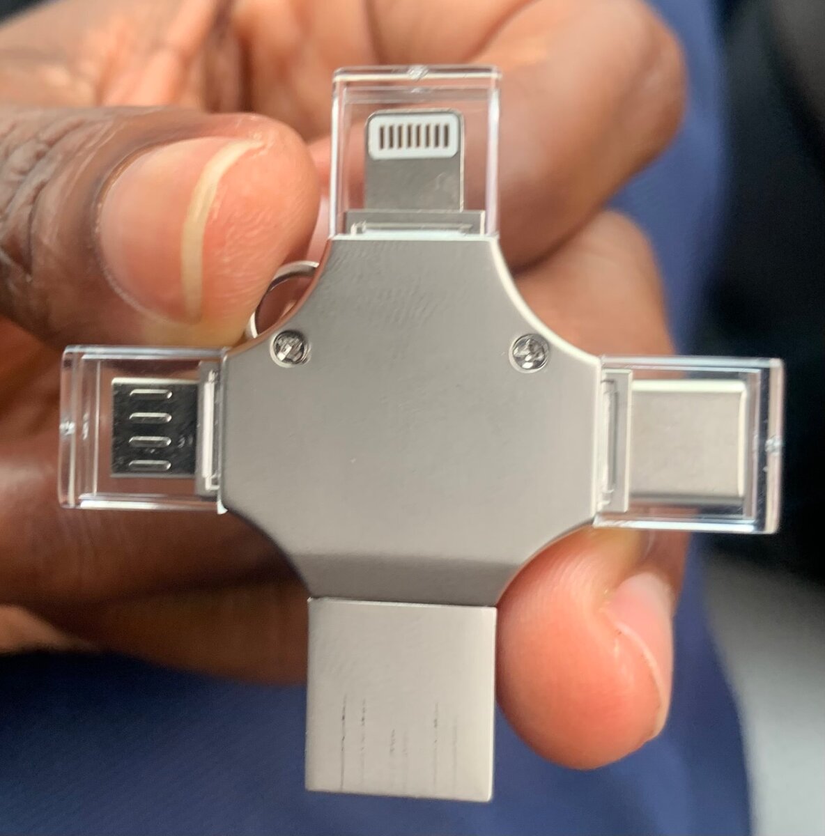 CLÉ USB 4 en 1 64gigas