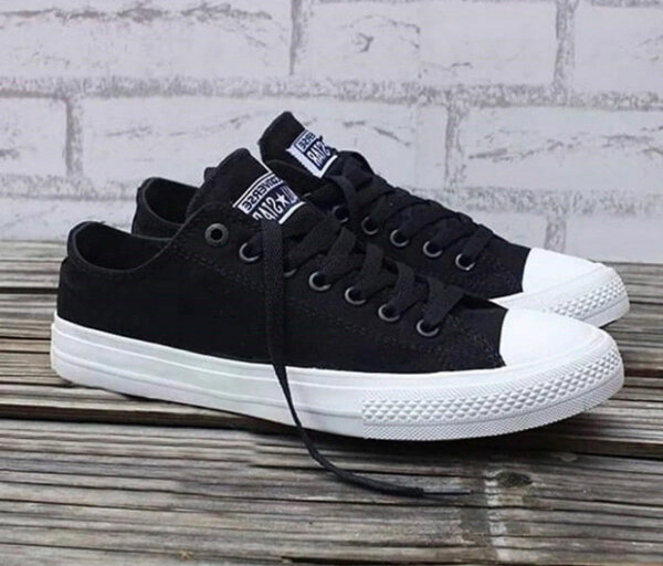 Chaussures Basses Noires Classiques