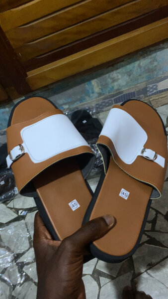 Sandales marron élégantes