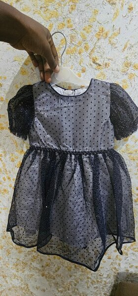 Girls nice dress: available from age 3 to 9