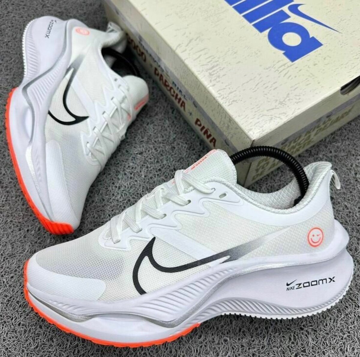 NIKE ZOOM I6