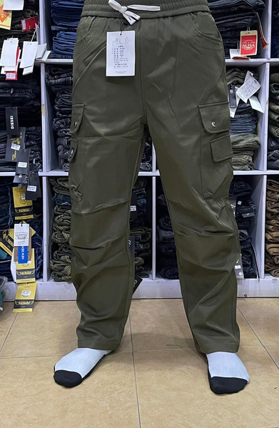 cargo pants khaki