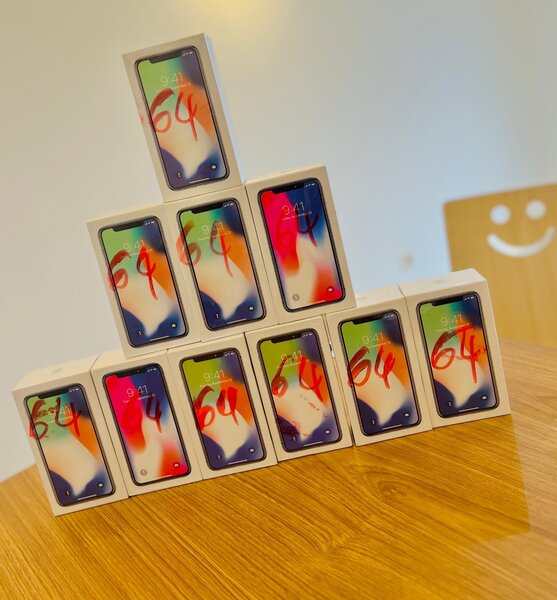 iPhone X 64Go - neuf scellé