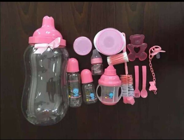 Baby feeding set