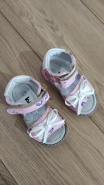 Продаю кожаные ортопедические сандалии (басаножки).