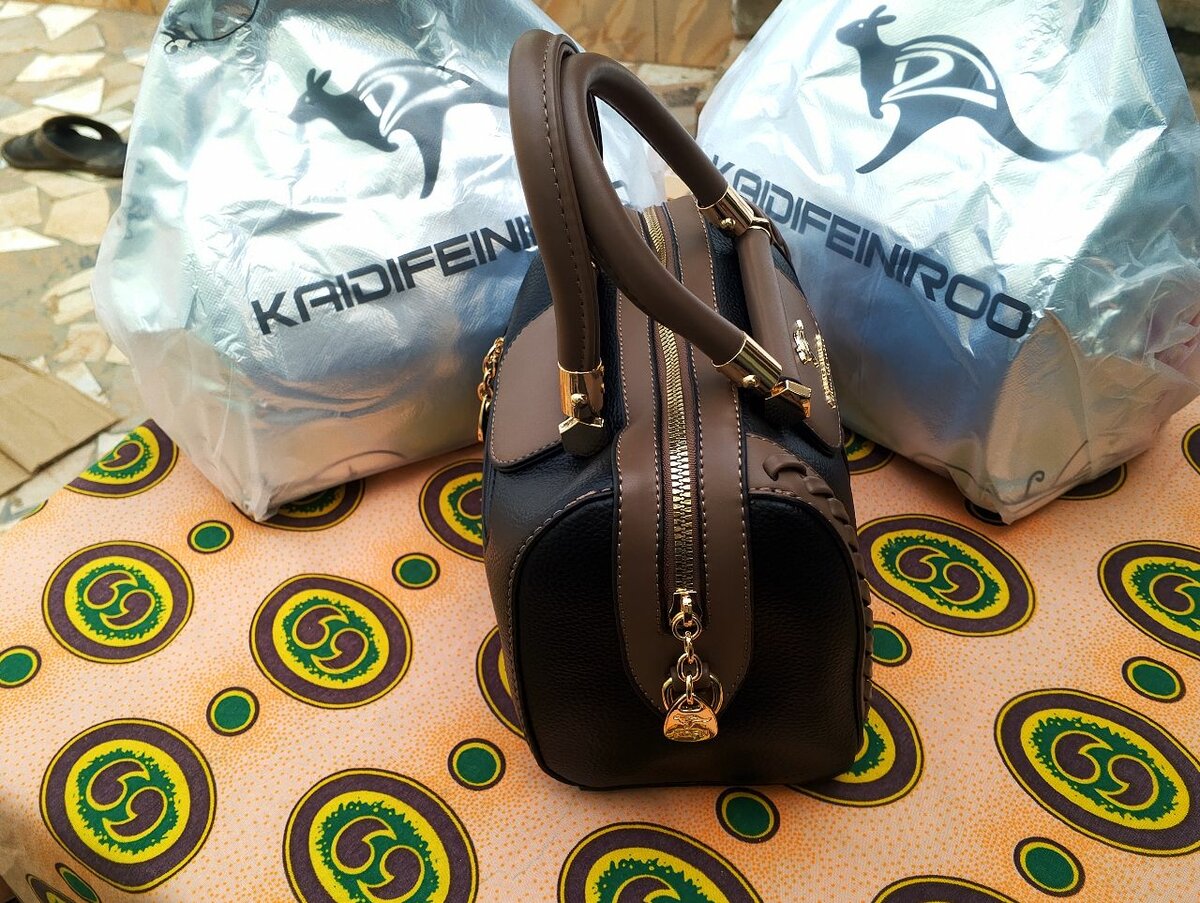 Sac à main élégant en cuir