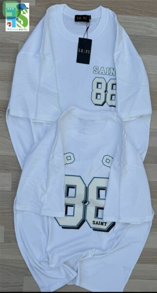 T-shirt blanc avec numéro 88