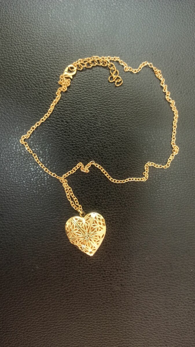 Collier Médaillon en coeur