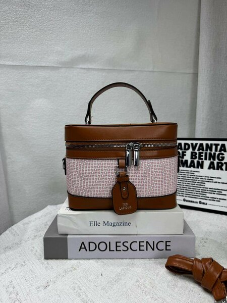 Sac à main élégant Ted Lapidus