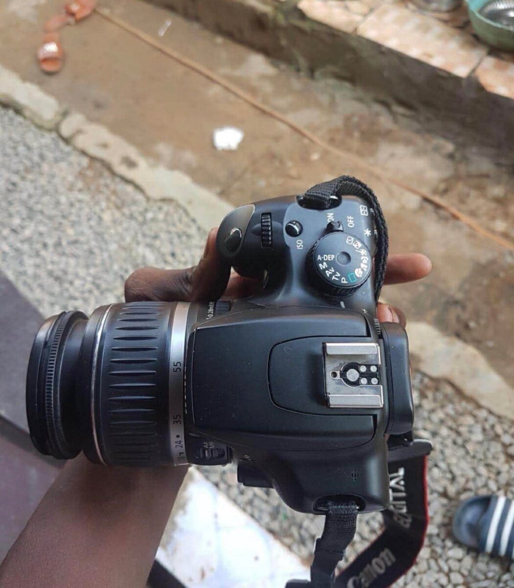 Appareil photo reflex Canon