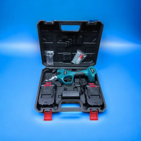 Аккумуляторный секатор