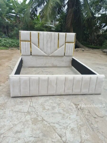 Double bed frame