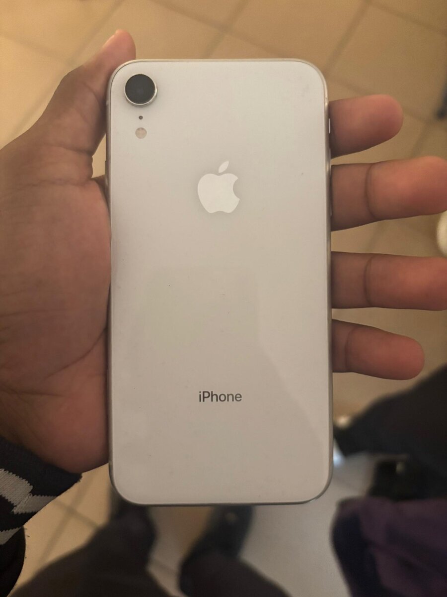 iPhone XR