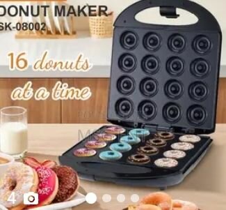 16 holes donut maker