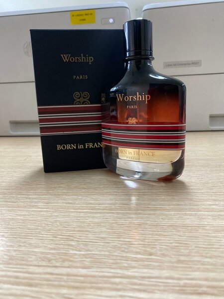 Eau de Parfum Worship Paris