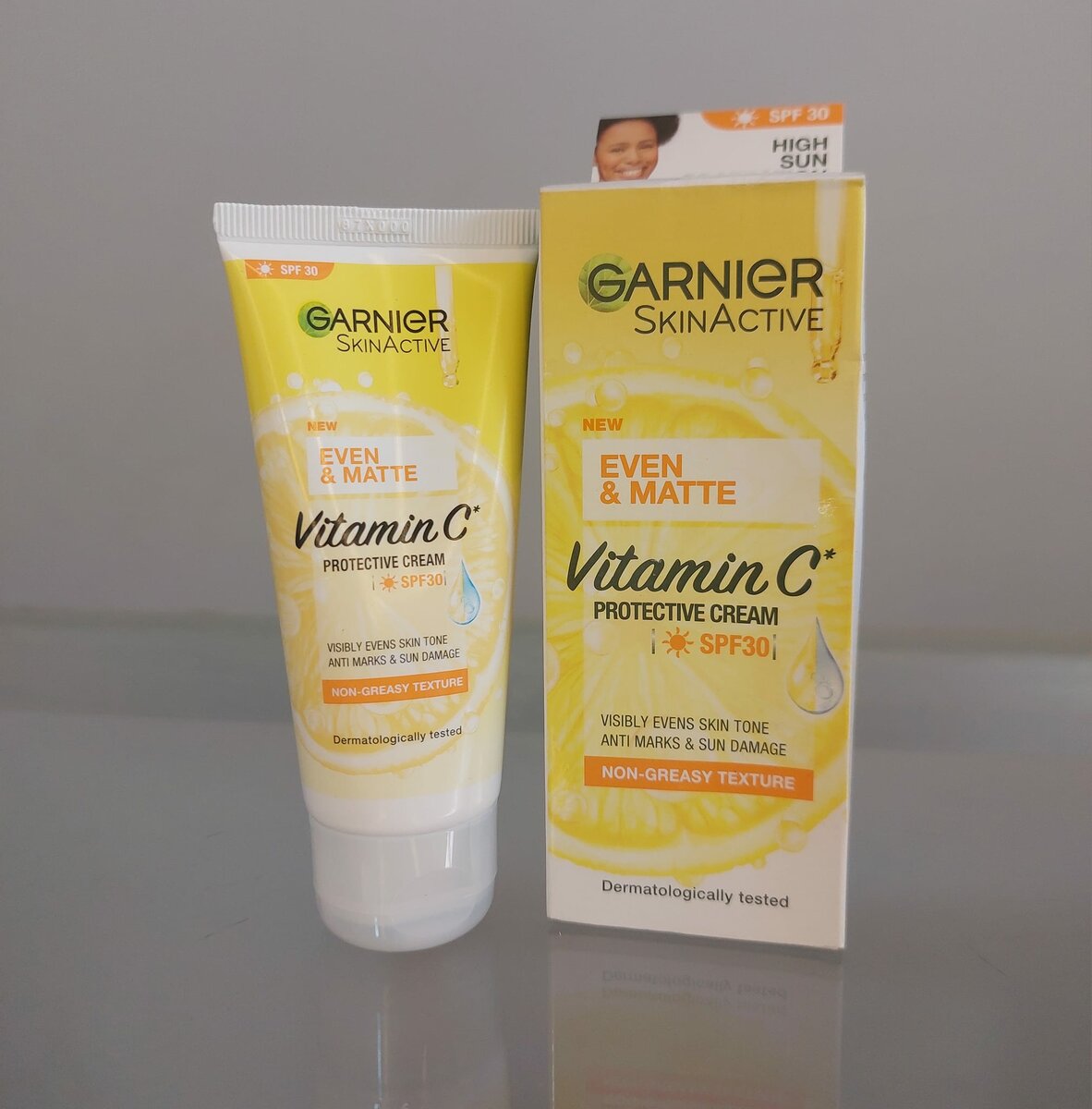 Garnier vitamin C protective cream