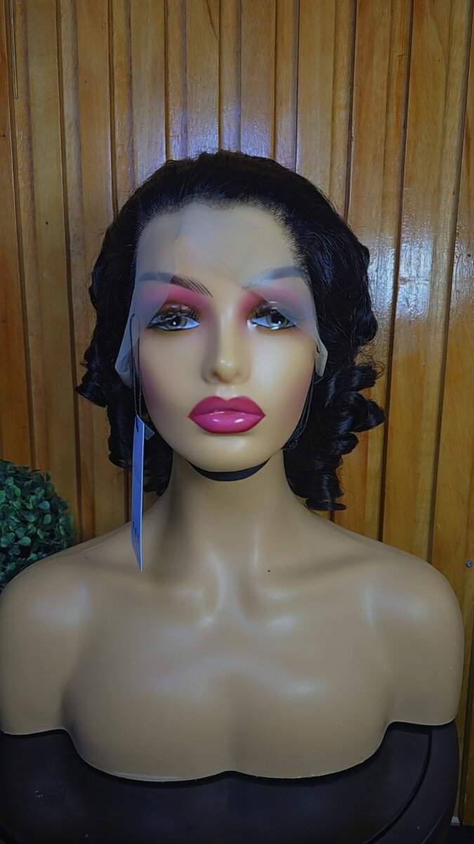 Bouncy noir L16" 13x6 lace