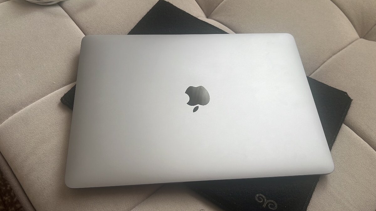 MacBook Air M1