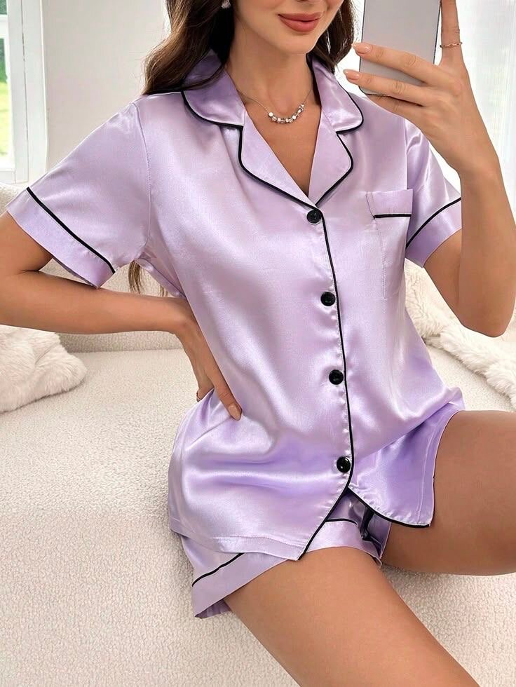 Pyjama en satin confortable