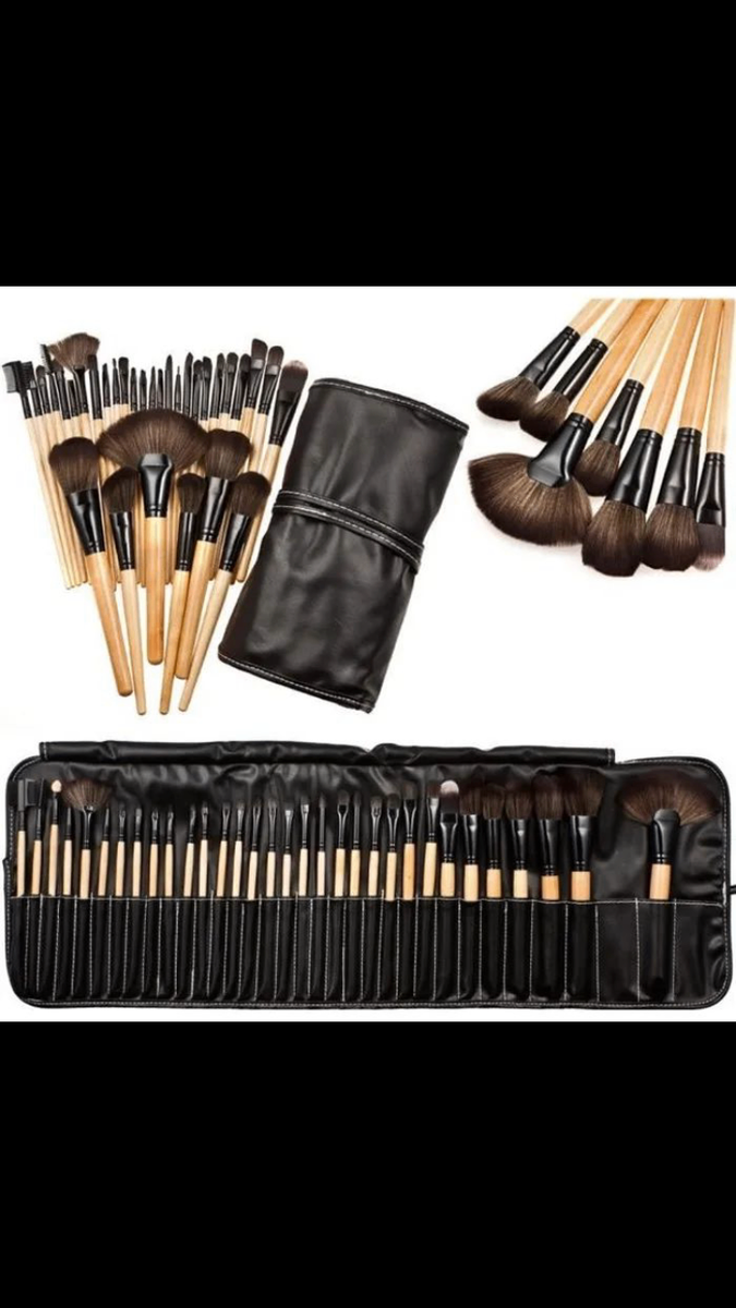 Pinceaux à accrocher et pinceaux de plus de 15 exemplaires