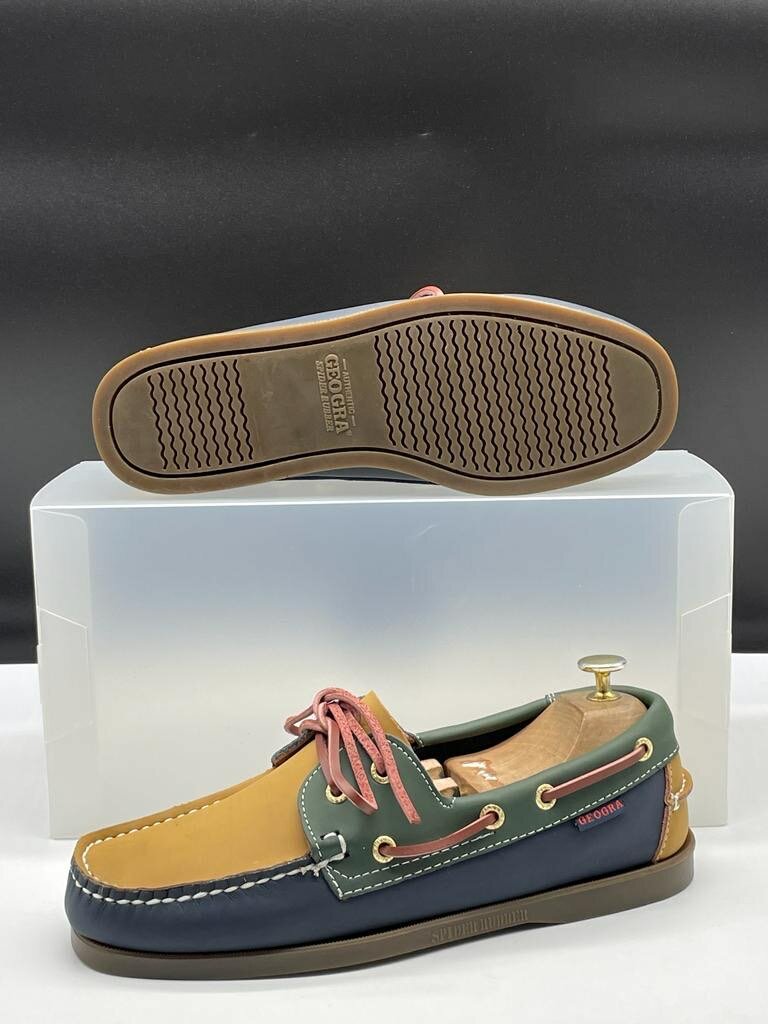 Sebago dockside