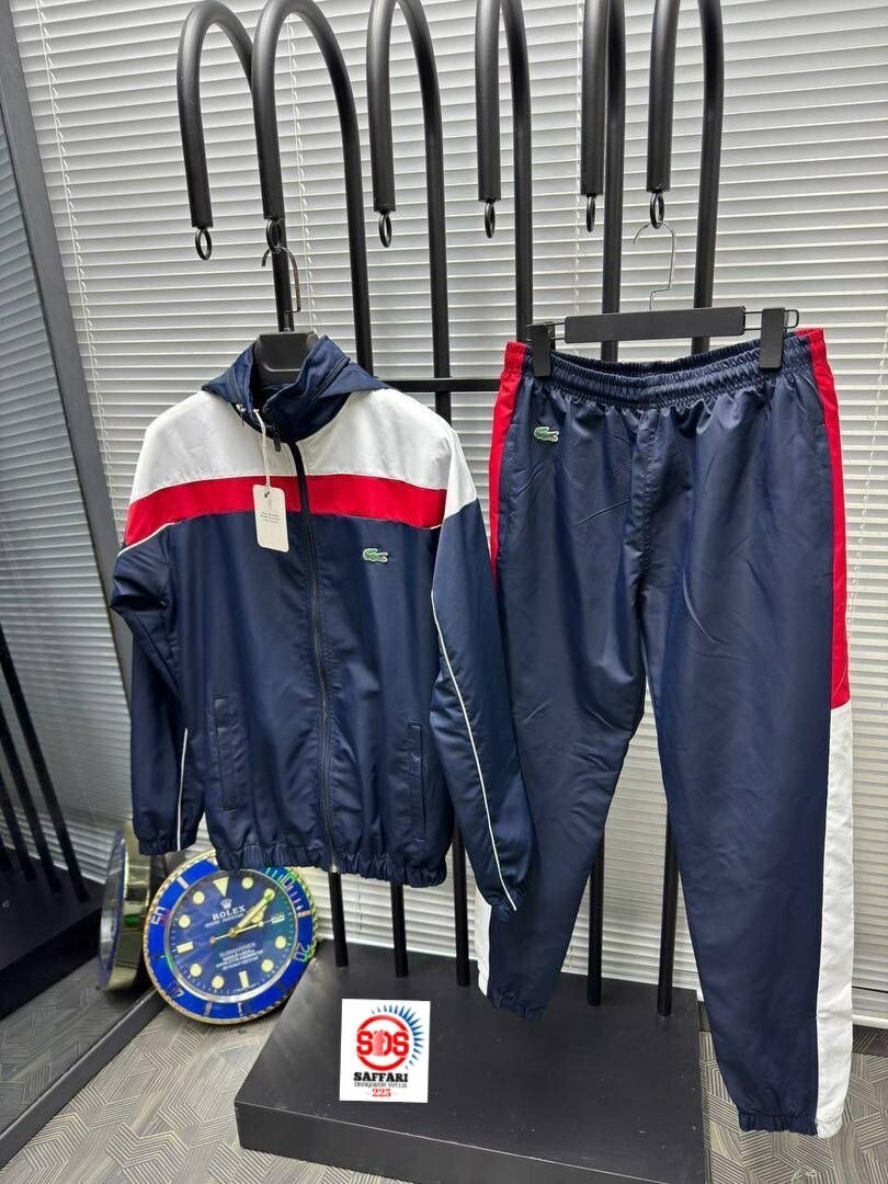 Ensemble de survêtement sportif