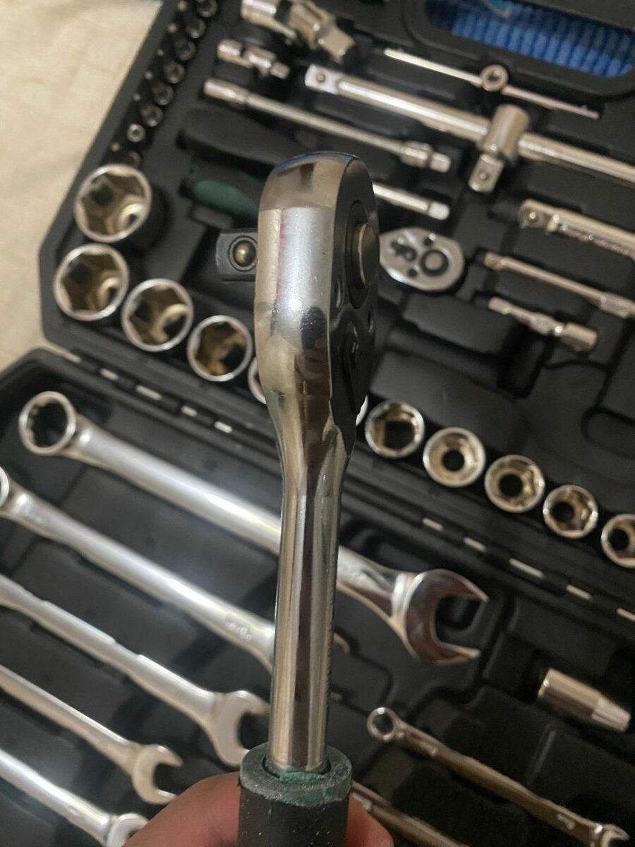 Набор ключ 82 шт