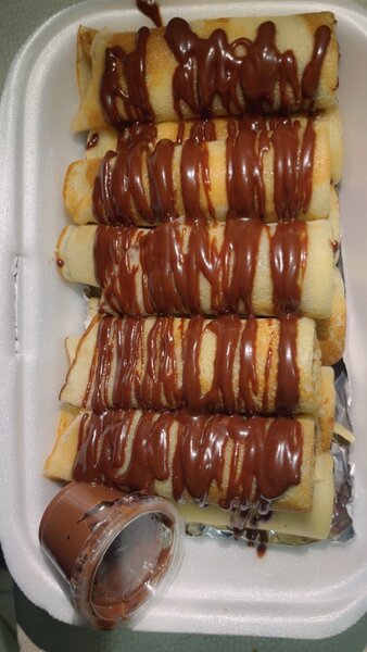 Crêpes roulées au chocolat