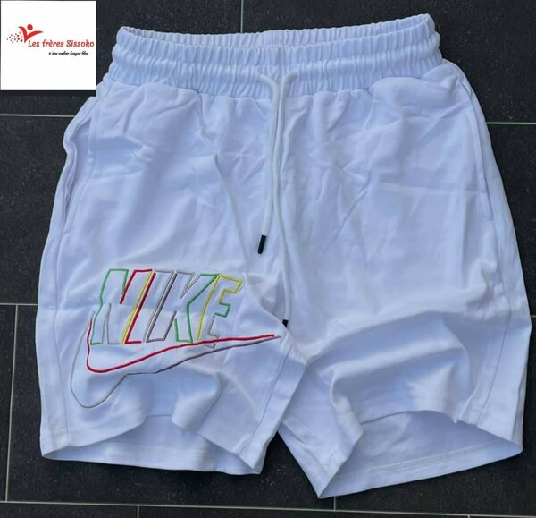 Les culottes son disponible 100/ coton