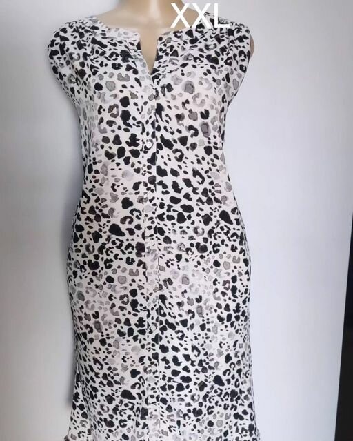 Black and white sleeveless dress
