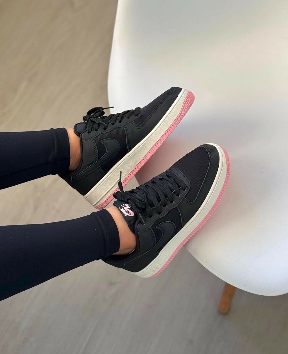 NIKE AIRFORCE CLASSIC