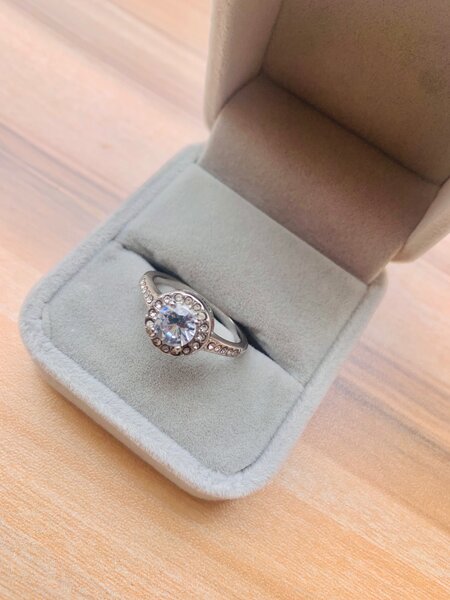 Quality engagement/promise ring