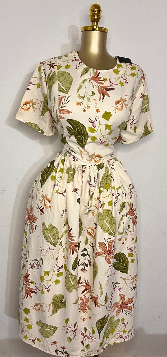 Robe midi florale élégante