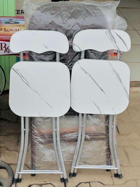 Chaises pliantes design marbre