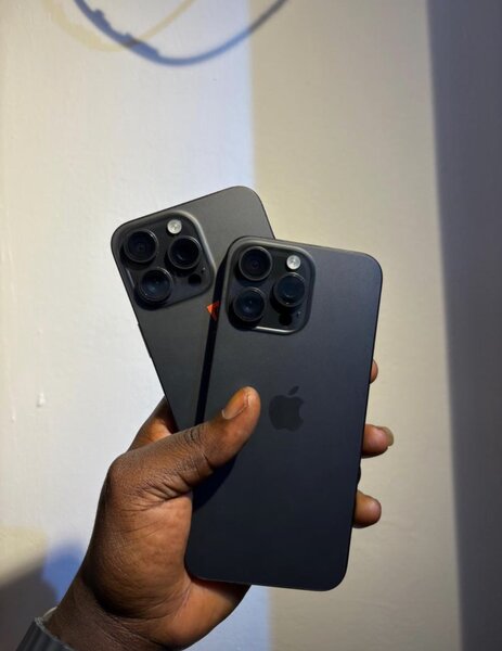 15 pro ESIM lock 256gig