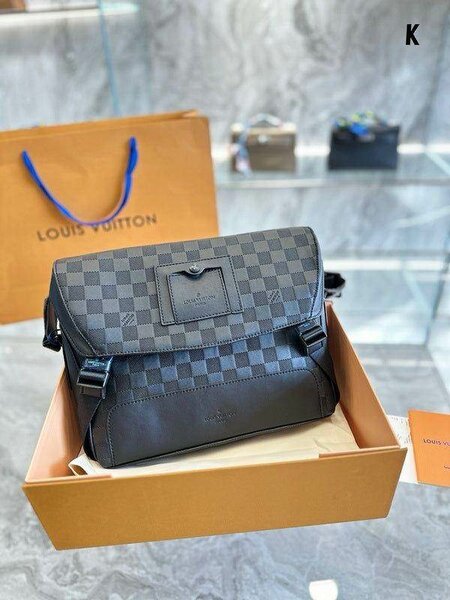 Sac bandoulière louis Vuitton