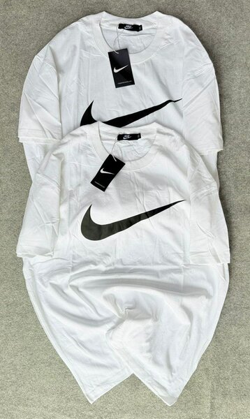 T-shirts modernes en coton