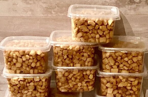 Délices croquants en boîte