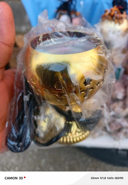 Brûleur d'encens doré électrique