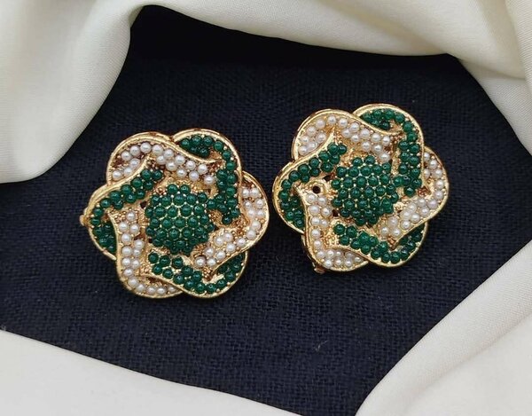 Ladies earrings